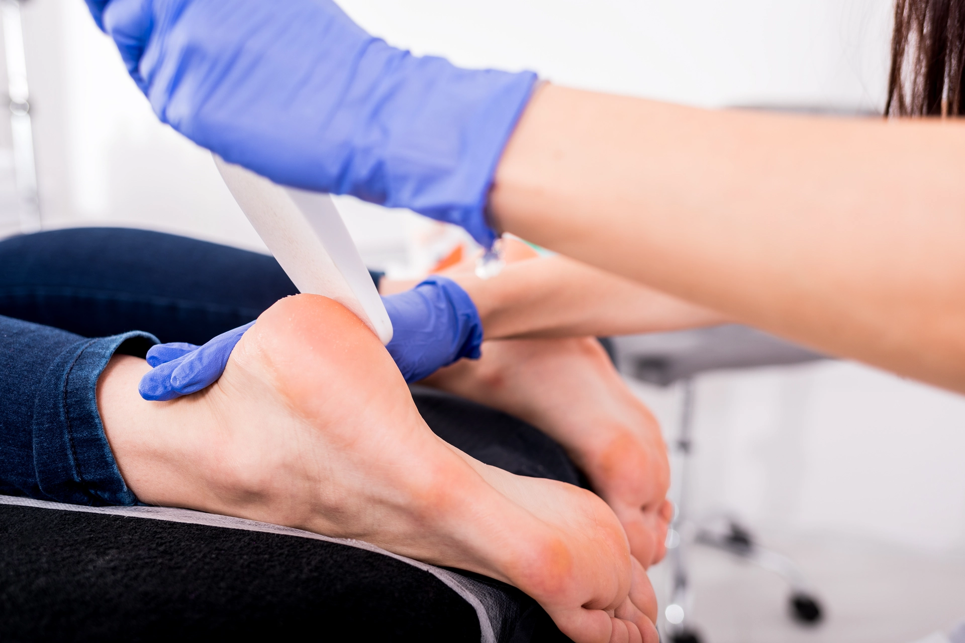 peeling feet pedicure Healthub